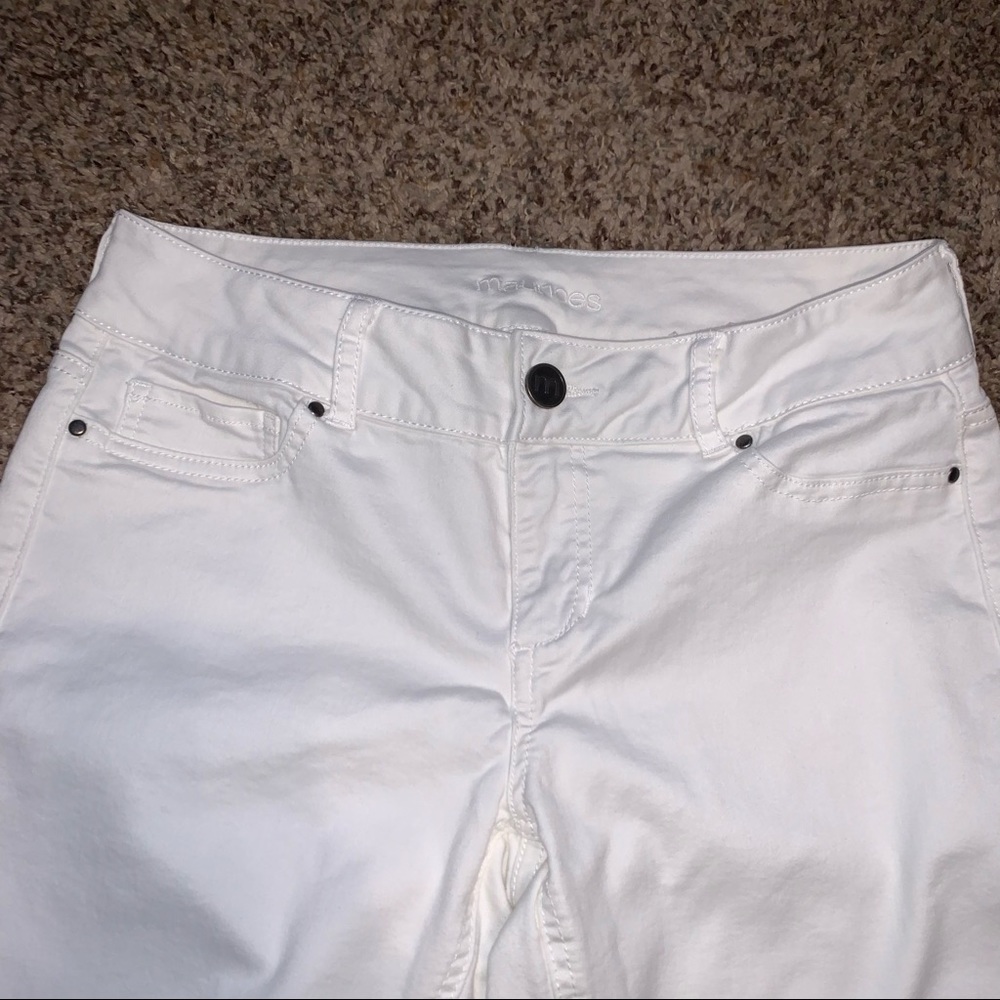 Maurices White Capris - Picture 2 of 5